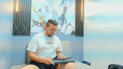 James online show from 04/06/26, 09:38