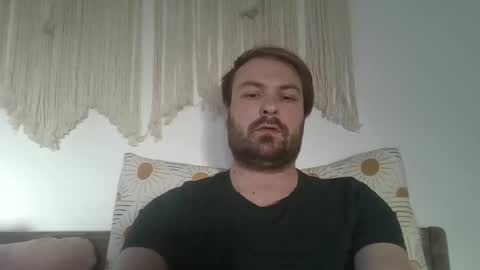 Snapshot of james_heron chatting on 11/24/25, 08:36 James Heron online show from 11/24/25, 08:36