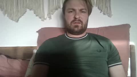 Snapshot of james_heron chatting on 11/26/25, 09:10 James Heron online show from 11/26/25, 09:10