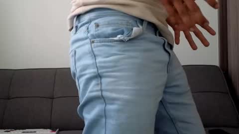 james_silva1 online show from 04/20/26, 04:21