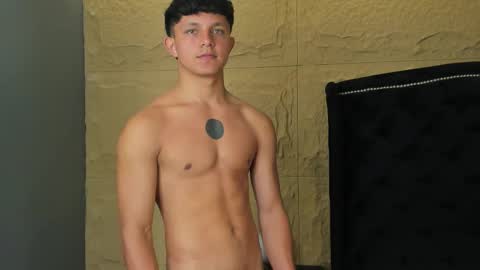 jamesgolden_ online show from 12/21/25, 01:18