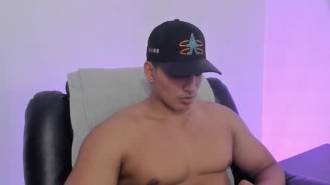 Snapshot of jamesgraay chatting on 03/04/25, 07:54 James Gray online show from 03/04/25, 07:54