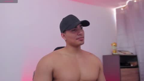 Snapshot of jamesgraay chatting on 11/21/25, 06:17 James Gray online show from 11/21/25, 06:17