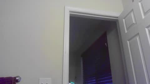 Snapshot of jamesjewels chatting on 02/06/25, 01:54 jamesjewels online show from 02/06/25, 01:54