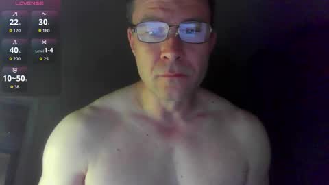 Snapshot of jamesjewels chatting on 05/25/26, 11:05 jamesjewels online show from 05/25/26, 11:05