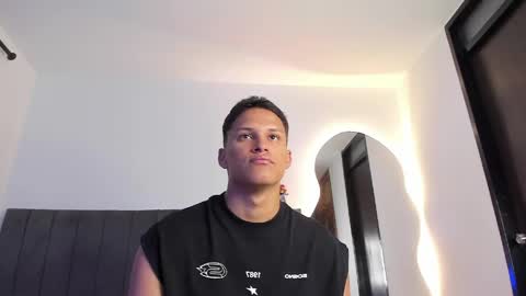 Snapshot of jamesowenn chatting on 05/09/26, 04:28 James Owenn online show from 05/09/26, 04:28