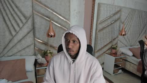 Snapshot of jamesparck chatting on 02/05/25, 12:17 James online show from 02/05/25, 12:17