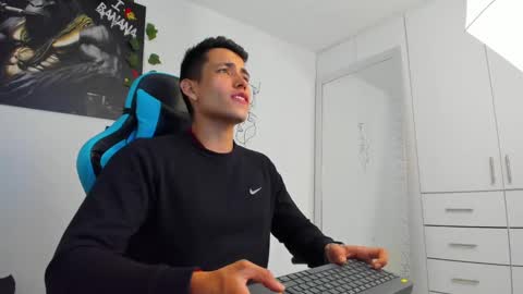 Jamess hott online show from 12/18/24, 01:45