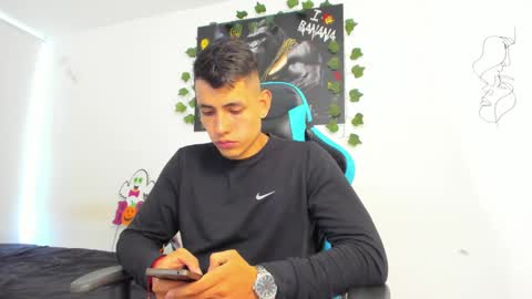 Jamess hott online show from 12/24/24, 02:54