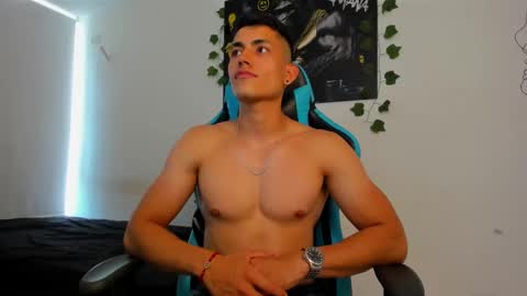 Jamess hott online show from 01/31/25, 06:36