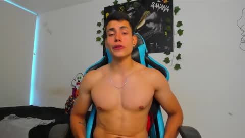 Jamess hott online show from 02/13/25, 01:59