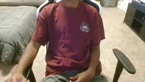 Snapshot of jamessbaker chatting on 04/29/26, 12:05 jamessbaker online show from 04/29/26, 12:05