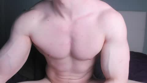 Snapshot of jamesstong chatting on 05/20/26, 08:15 James Strong online show from 05/20/26, 08:15