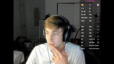 Snapshot of jamesterl chatting on 02/02/25, 10:28 Jamesterl online show from 02/02/25, 10:28