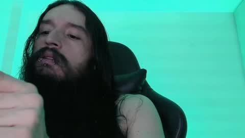 Snapshot of jamesvladi chatting on 01/05/25, 01:13 vlad online show from 01/05/25, 01:13