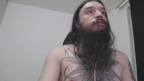 Snapshot of jamesvladi chatting on 01/14/25, 04:57 vlad online show from 01/14/25, 04:57