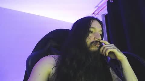 Snapshot of jamesvladi chatting on 01/18/25, 07:59 vlad online show from 01/18/25, 07:59