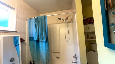 Snapshot of jameswebbscope chatting on 03/02/25, 11:31 Jameswebbscope online show from 03/02/25, 11:31