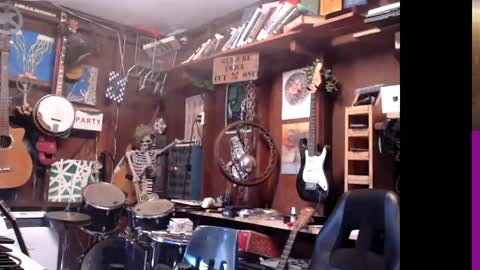 Snapshot of jameswebbscope chatting on 09/23/25, 04:43 Jameswebbscope online show from 09/23/25, 04:43