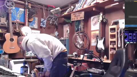 Snapshot of jameswebbscope chatting on 10/05/25, 11:19 Jameswebbscope online show from 10/05/25, 11:19