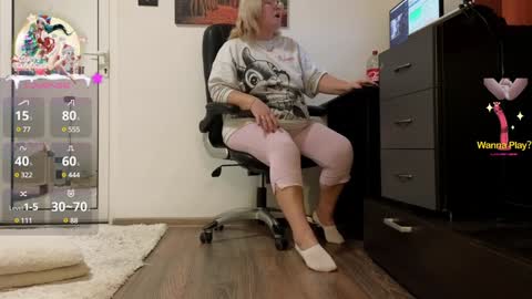 jameyla online show from 12/25/24, 08:51