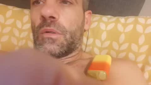 Snapshot of jamie198307 chatting on 10/13/25, 05:24 jamie198307 online show from 10/13/25, 05:24