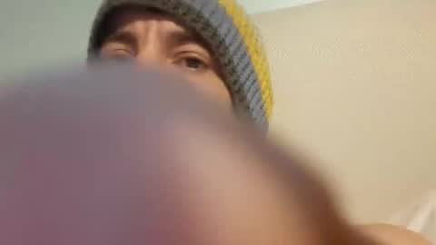 Snapshot of jamie198307 chatting on 12/14/25, 07:51 jamie198307 online show from 12/14/25, 07:51