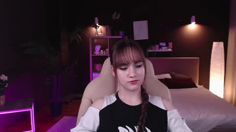 jamie_chung online show from 11/04/25, 09:08