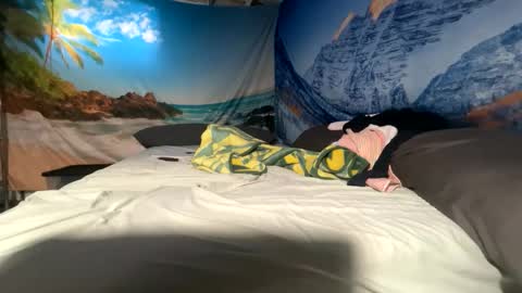 OF - Jamiejordans online show from 03/24/26, 10:04