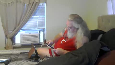 jamielove1975 online show from 04/14/26, 11:33