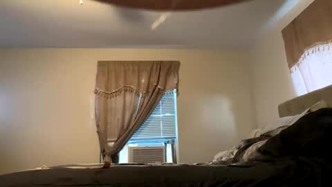 jamielove1975 online show from 04/25/26, 11:02