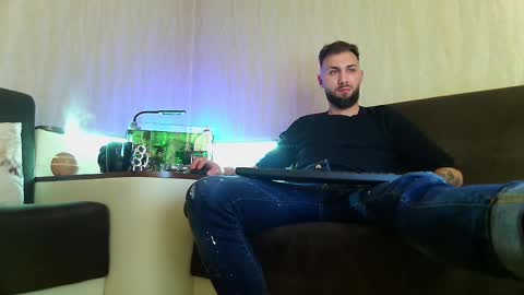 Robbie online show from 03/05/25, 12:16