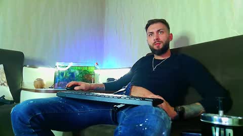 Robbie online show from 03/08/25, 04:01