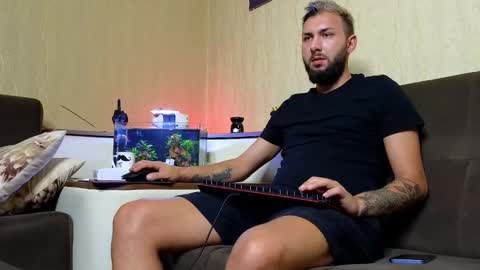 Robbie online show from 09/11/25, 06:57