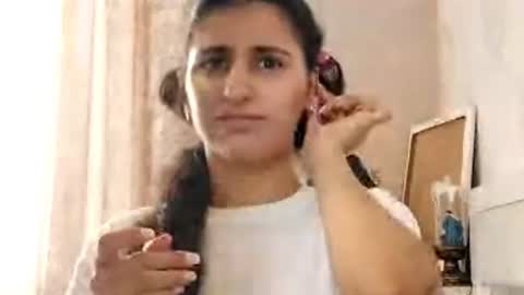 Niki online show from 07/30/26, 10:36
