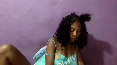 jamila531017 online show from 12/19/25, 08:38