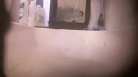 Snapshot of jamwarnerone chatting on 11/02/25, 12:40 Bootyshows online show from 11/02/25, 12:40