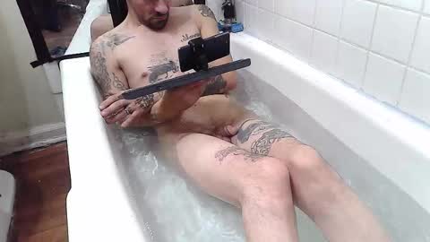 Snapshot of jamwarnerone chatting on 11/07/25, 12:21 Bootyshows online show from 11/07/25, 12:21