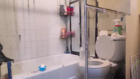 Snapshot of jamwarnerone chatting on 11/09/25, 01:20 Bootyshows online show from 11/09/25, 01:20