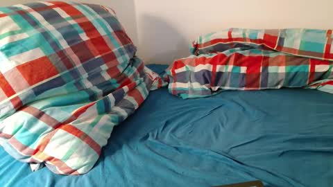 Jan online show from 10/19/25, 07:03