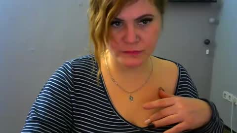 Snapshot of janaloveli chatting on 01/05/25, 07:17 janaloveli online show from 01/05/25, 07:17