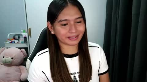 Snapshot of jane_bratxxx chatting on 10/15/25, 06:35 YOUR LOVELY JANE online show from 10/15/25, 06:35