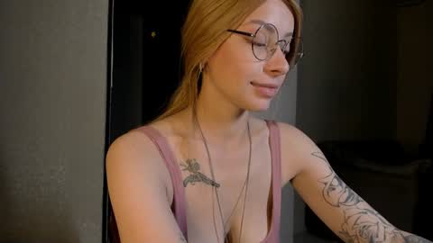 Snapshot of jane_bright chatting on 02/04/25, 08:38 Jane online show from 02/04/25, 08:38