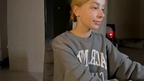 Snapshot of jane_bright chatting on 02/28/25, 08:50 Jane online show from 02/28/25, 08:50