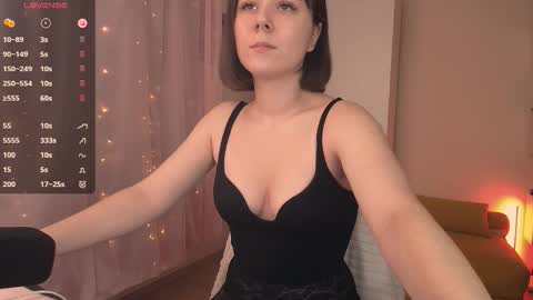 jane_kinn online show from 11/12/25, 09:03