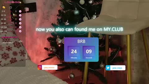 Snapshot of jane_meys chatting on 12/17/24, 08:12 your kitty JANE roawww online show from 12/17/24, 08:12