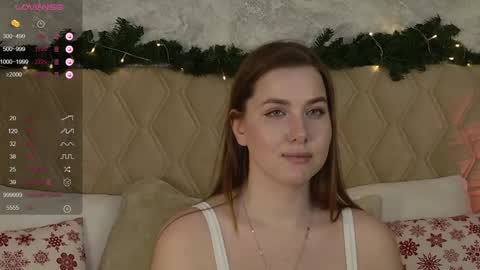 Snapshot of jane_meys chatting on 12/17/24, 11:17 your kitty JANE roawww online show from 12/17/24, 11:17