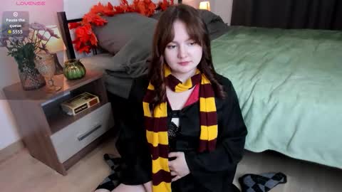 Snapshot of jane_modelxx chatting on 10/17/25, 07:27 Jane online show from 10/17/25, 07:27