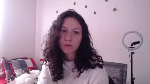 Snapshot of jane_r chatting on 03/12/26, 07:09 Jane online show from 03/12/26, 07:09