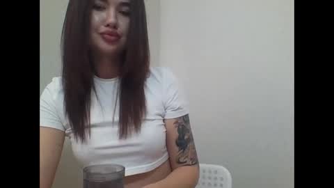 janeessa online show from 04/22/26, 10:06